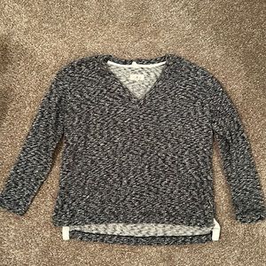 Lou & Grey women’s sweater size medium black and white